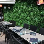 Le Mouton Blanc Hotel