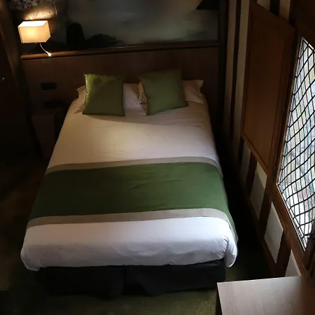 Le Mouton Blanc Hotell 3*