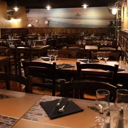 Le Mouton Blanc Hotell