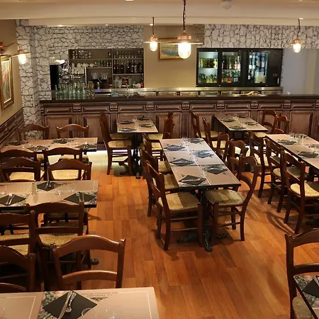 Le Mouton Blanc Szálloda 3*