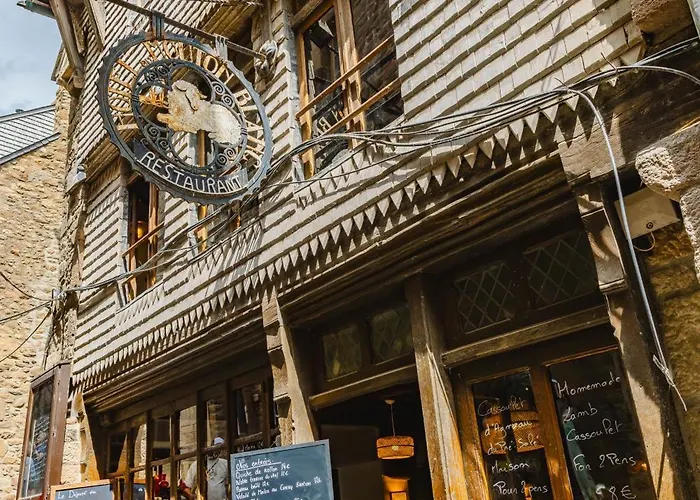 Отель Le Mouton Blanc 3*