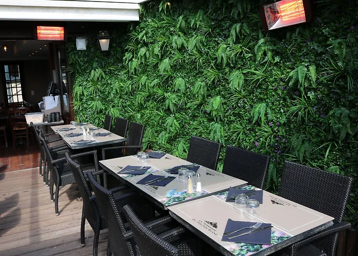 Le Mouton Blanc Hotel